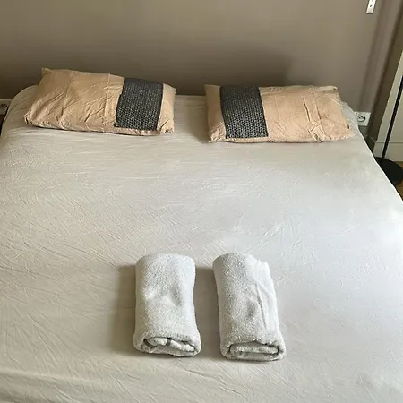 Au Calme, Avec Balcon, Bail Mobilite Ok * パリ